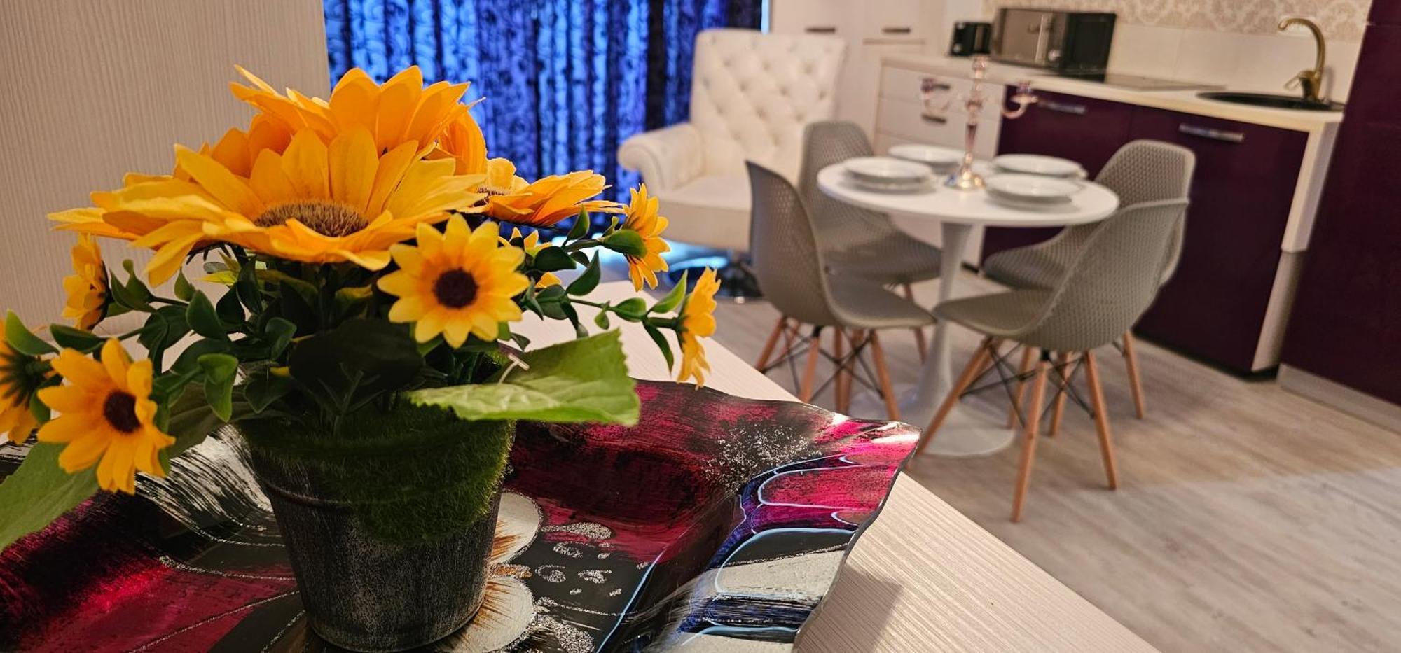 Luxury Aparthotel Promenada In Building Stefan Prima Linie La Mare Năvodari Zewnętrze zdjęcie